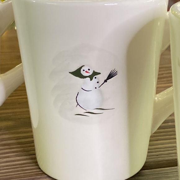 Williams Sonoma Set of 4 Assorted Snowman Decorative Collectible Seasonal Mugs⛄️ - Picture 3 of 16